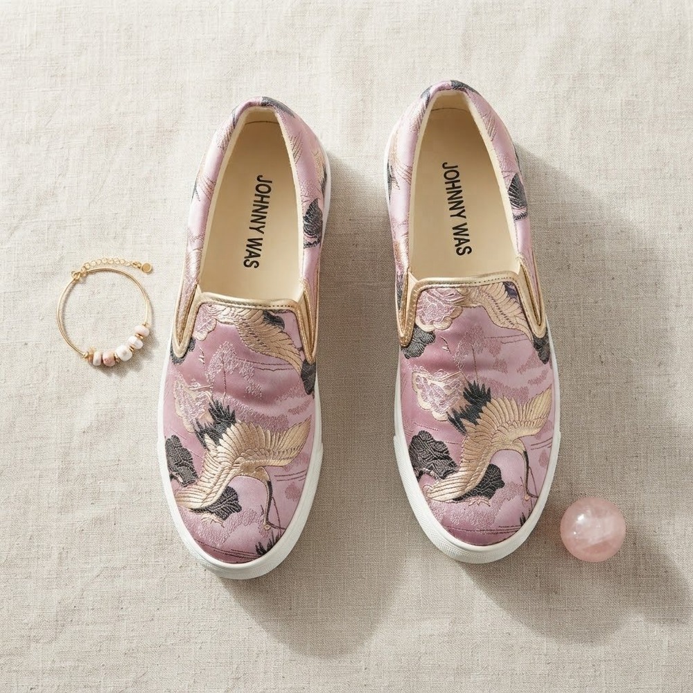 Johnny Was Crane Slip On Sneaker Womens 6.5 Lilac Gold Embroidered Boho Luxury